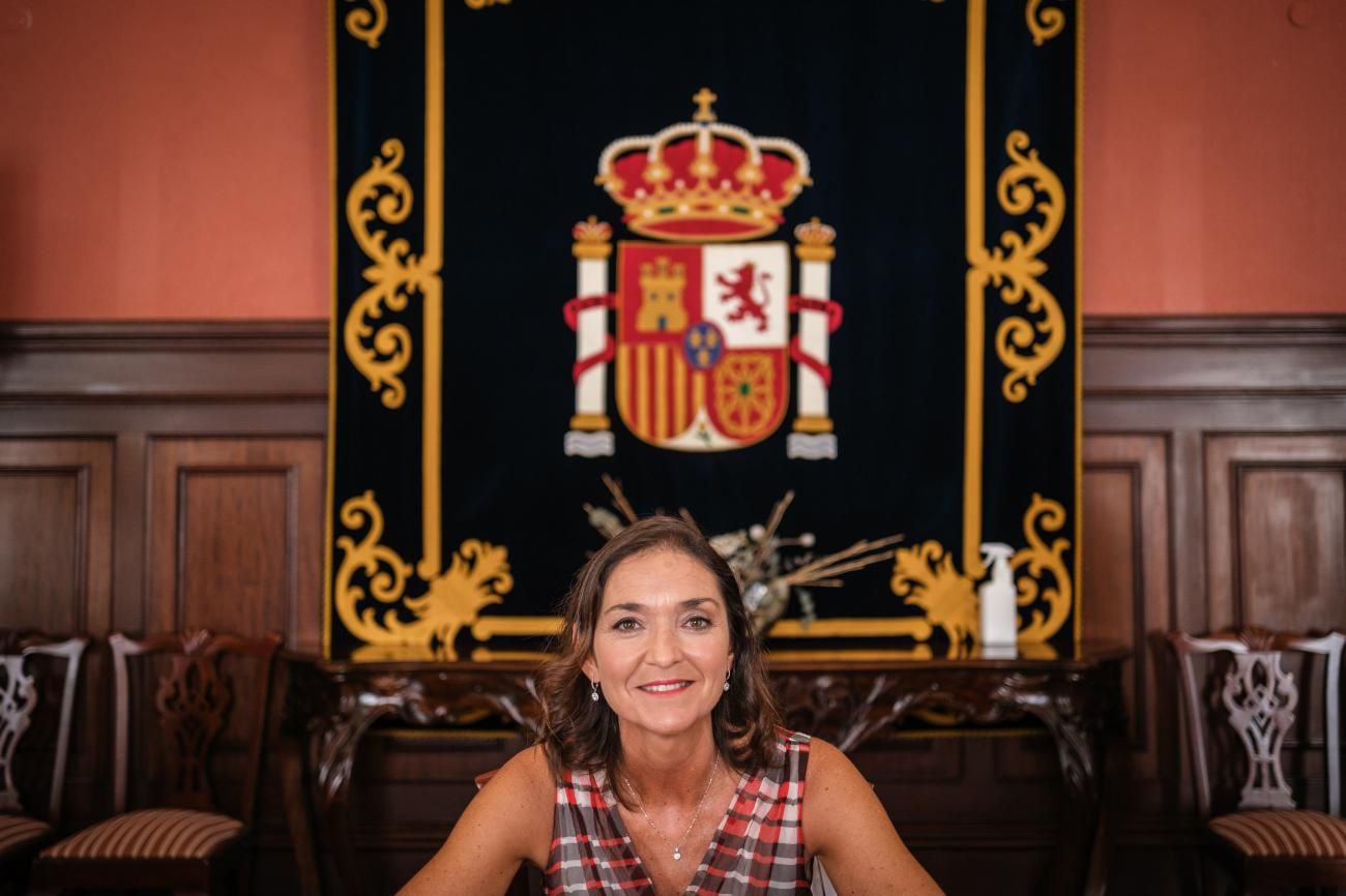 La ministra de Turismo, Reyes Maroto, se reúne con representantes de la Asociación de Municipios Turísticos de Sol y Playa en Tenerife