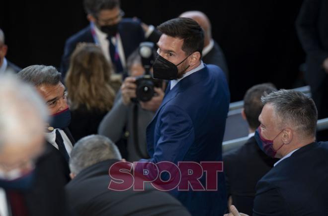 Leo Messi en la investidura de Joan Laporta como nuevo presidente del FC Barcelona en el Camp Nou.