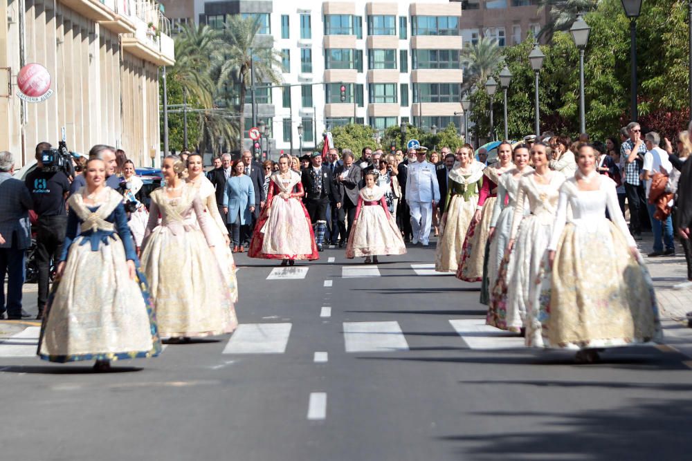 Homenaje a la Senyera de la agrupación de Fallas del Marítim