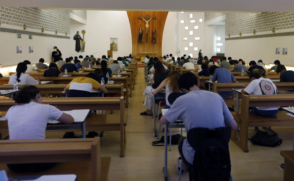 Selectividad en gimnasios, cafeterías, capillas y