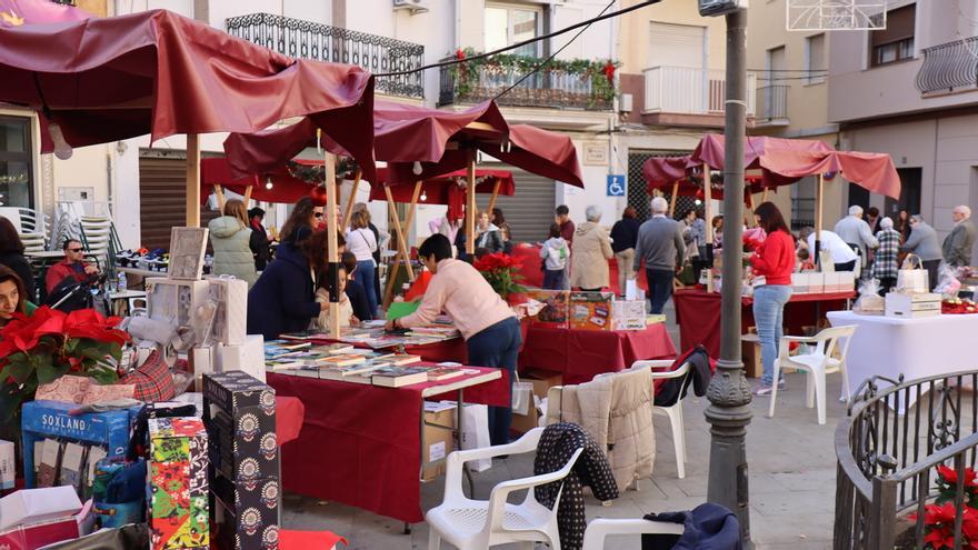 Un Mercado y la Encendida de luces inician la Navidad en Benigànim