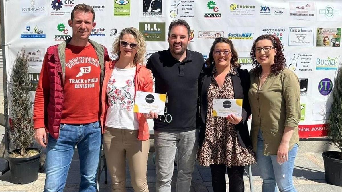 Entrega de premios a las ganadoras en categoría femenina