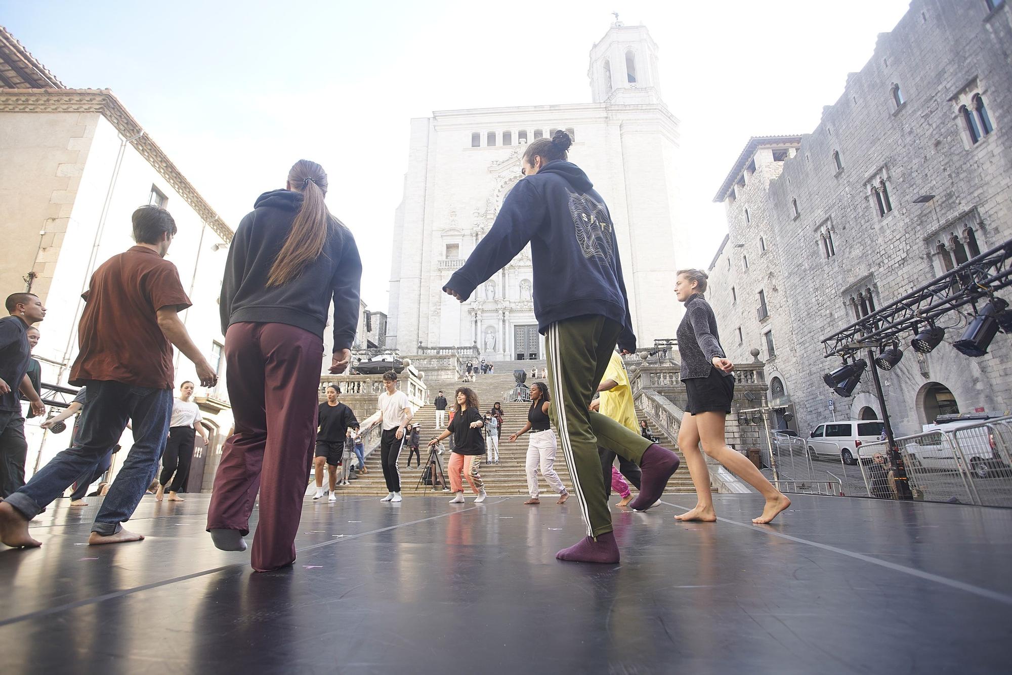 «Mirrors of human nature», caos i ordre a les escales de la Catedral