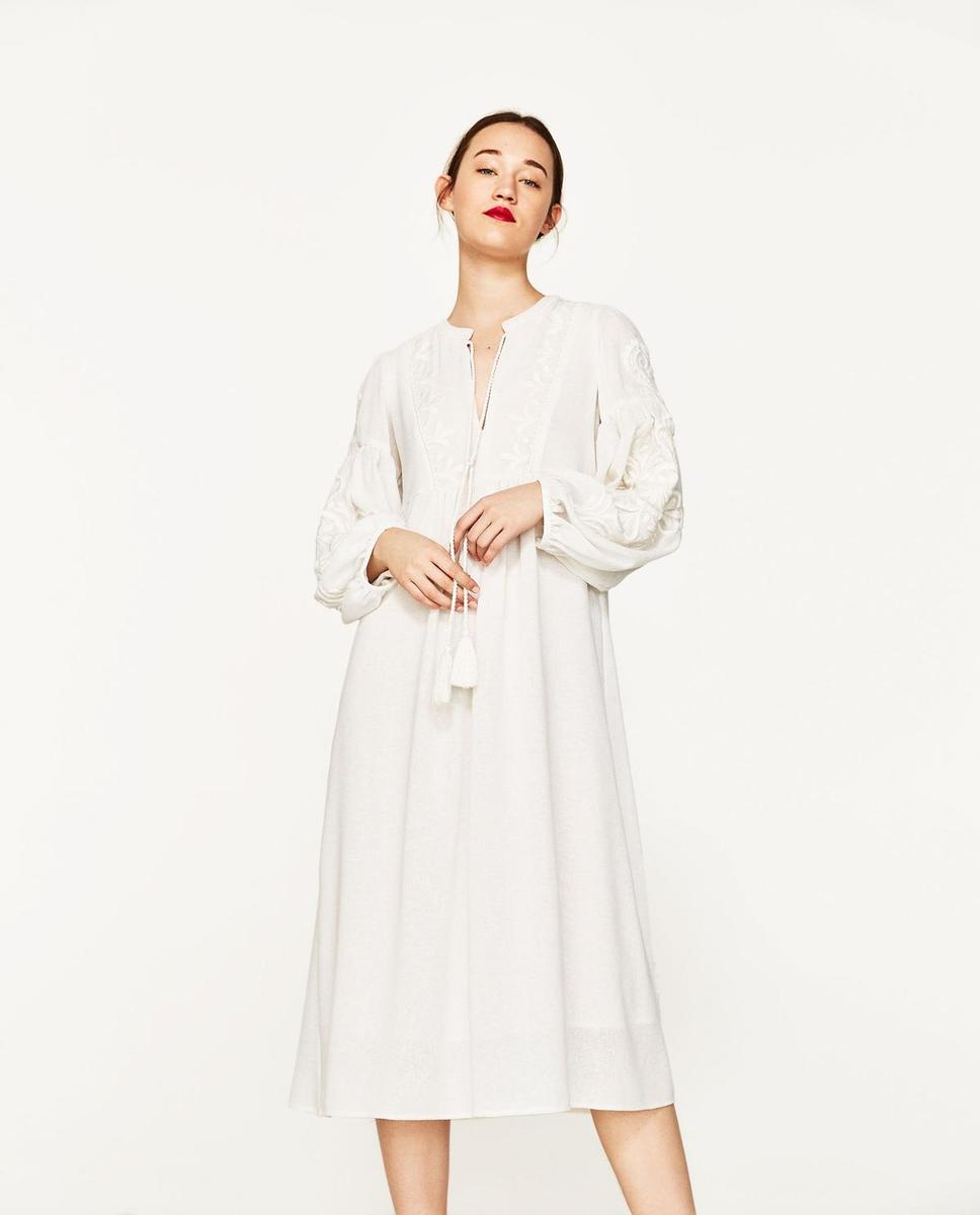 Zara apuesta por los looks blancos: vestido