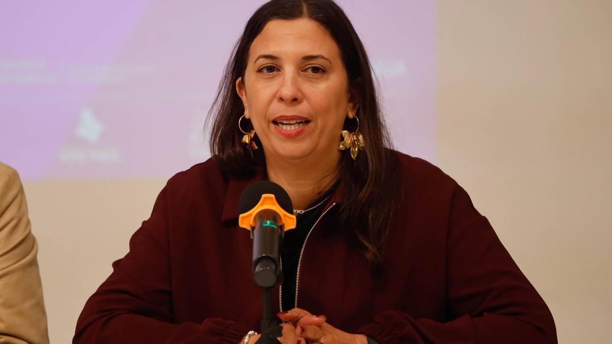 La gestora de Banca Empresa de Caixa Popular, Pilar Fandos, durante el Foro Más que Empresas de La Serranía.