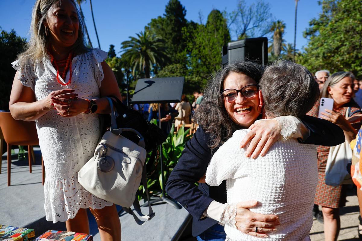 Todas las fotos del acto con Mónica Oltra en el Jardín Botánico de València Todas las fotos del acto con Mónica Oltra en el Jardín Botánico de València