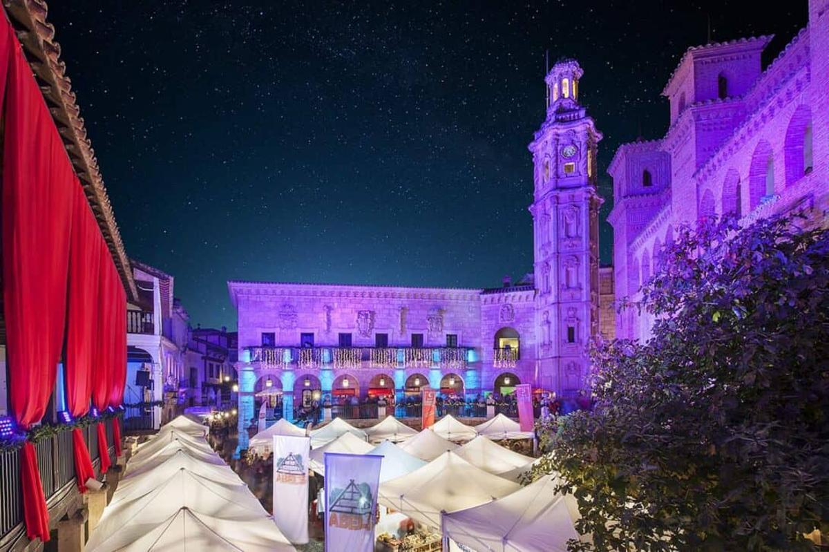 Auch in diesem Jahr sind Besucher im Dezember ins Pueblo Español in Palma eingeladen.