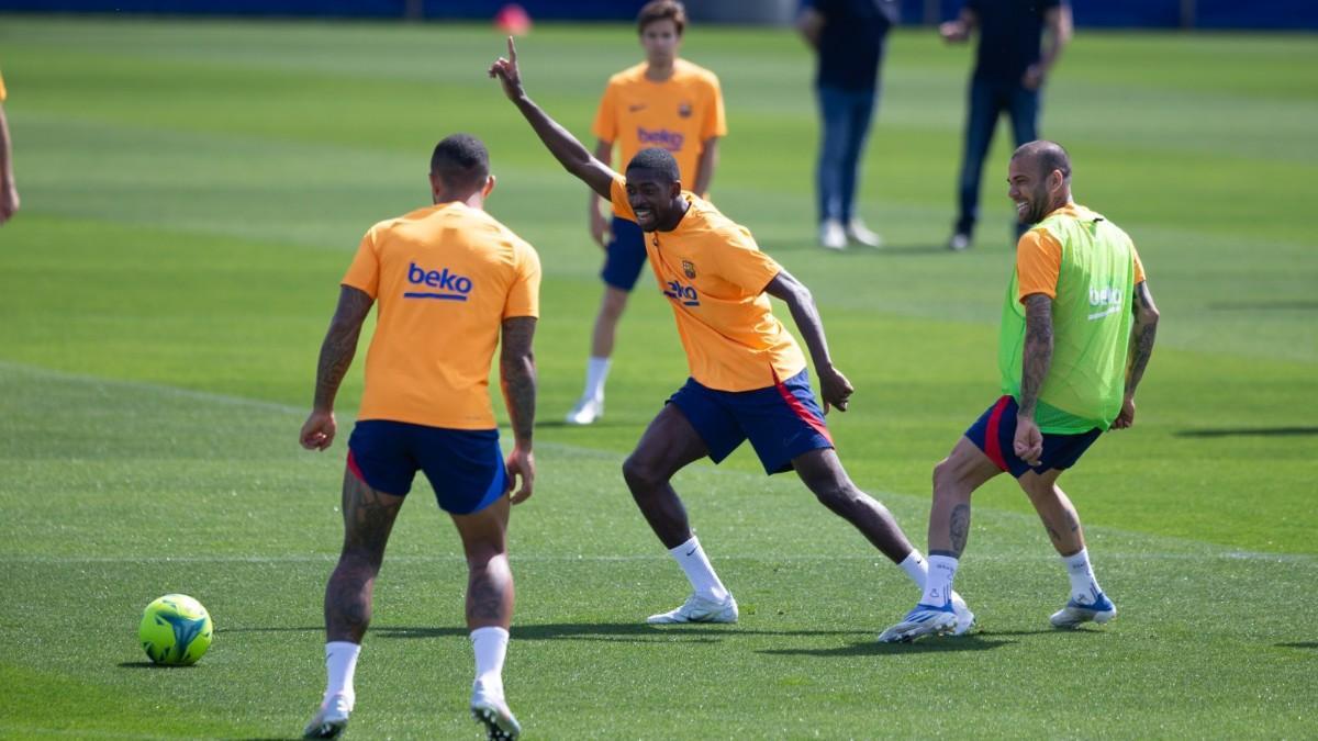 El Barça, en el entrenamiento previo al partido ante el Villarreal