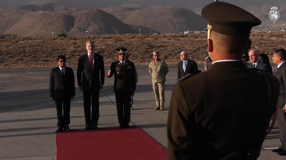Felipe VI llega a Arequipa, Perú, para participar en el X Congreso de la Lengua Española