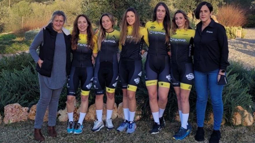 El equipo Qromia presenta a su ambiciosa formación femenina en Sencelles