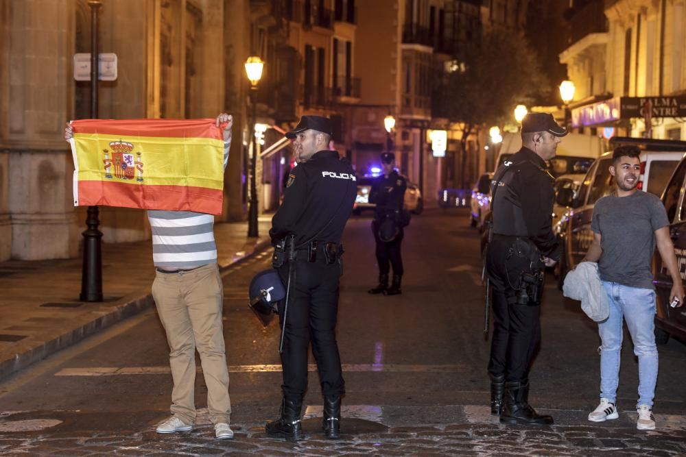 1.500 personas en contra de los “presos políticos” en Cort