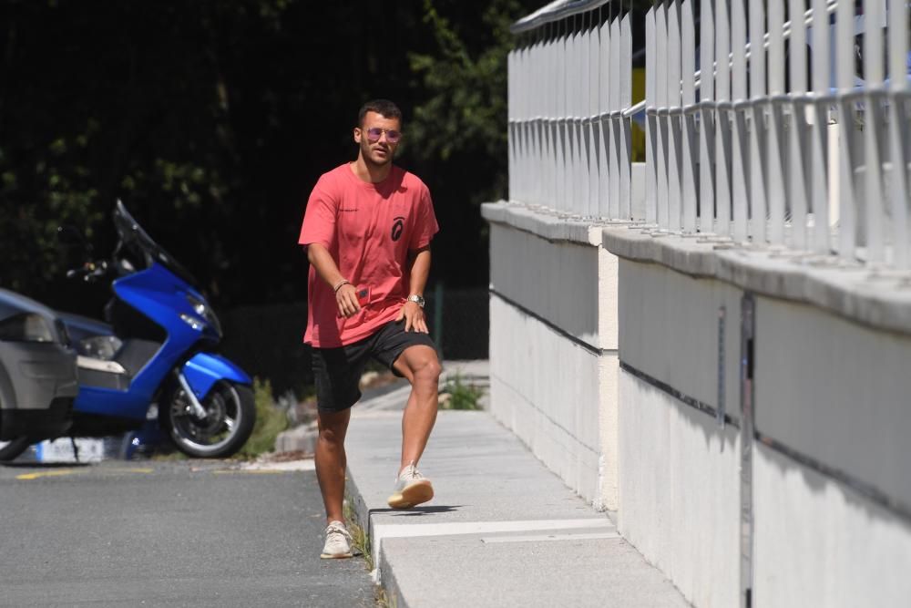 Acudieron a la ciudad deportiva tras ser citados a realizar las pruebas previas al partido contra el Fuenlabrada que Competición decidió ayer fijar para este miércoles, ahora suspendido de nuevo.