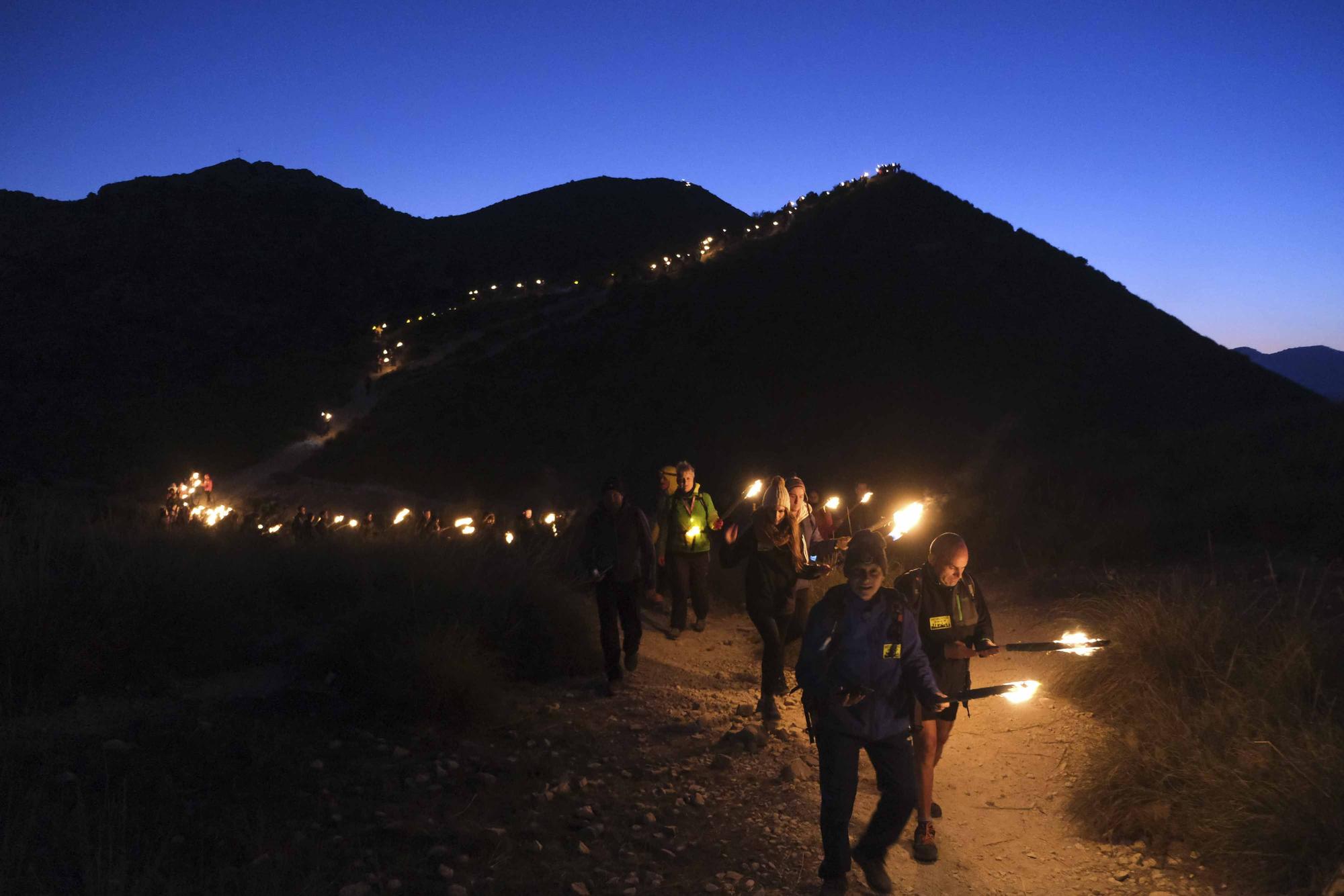 La Bajada de las Antorchas del monte Bolón de Elda