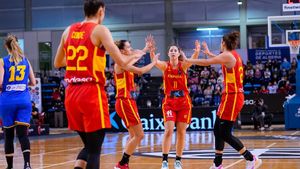 107-52 Espanya passa per sobre de Romania