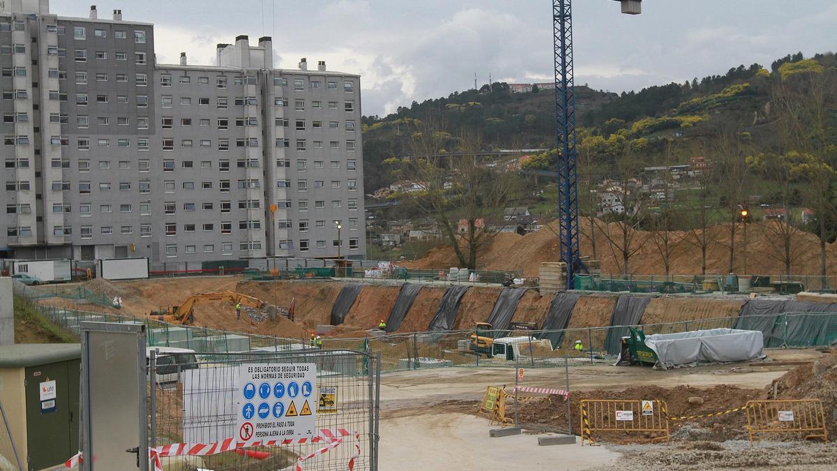 Obras en Ourense para construir una residencia de mayores.