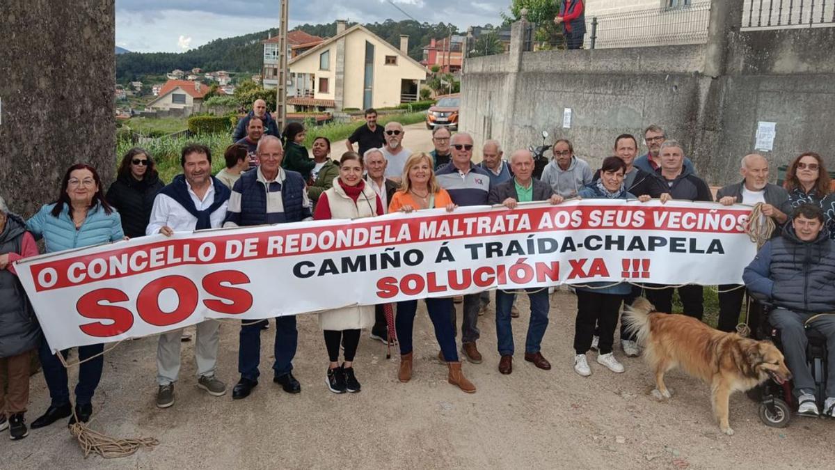 Los vecinos del Camiño da Traída de Chapela exigen la reforma del vial.