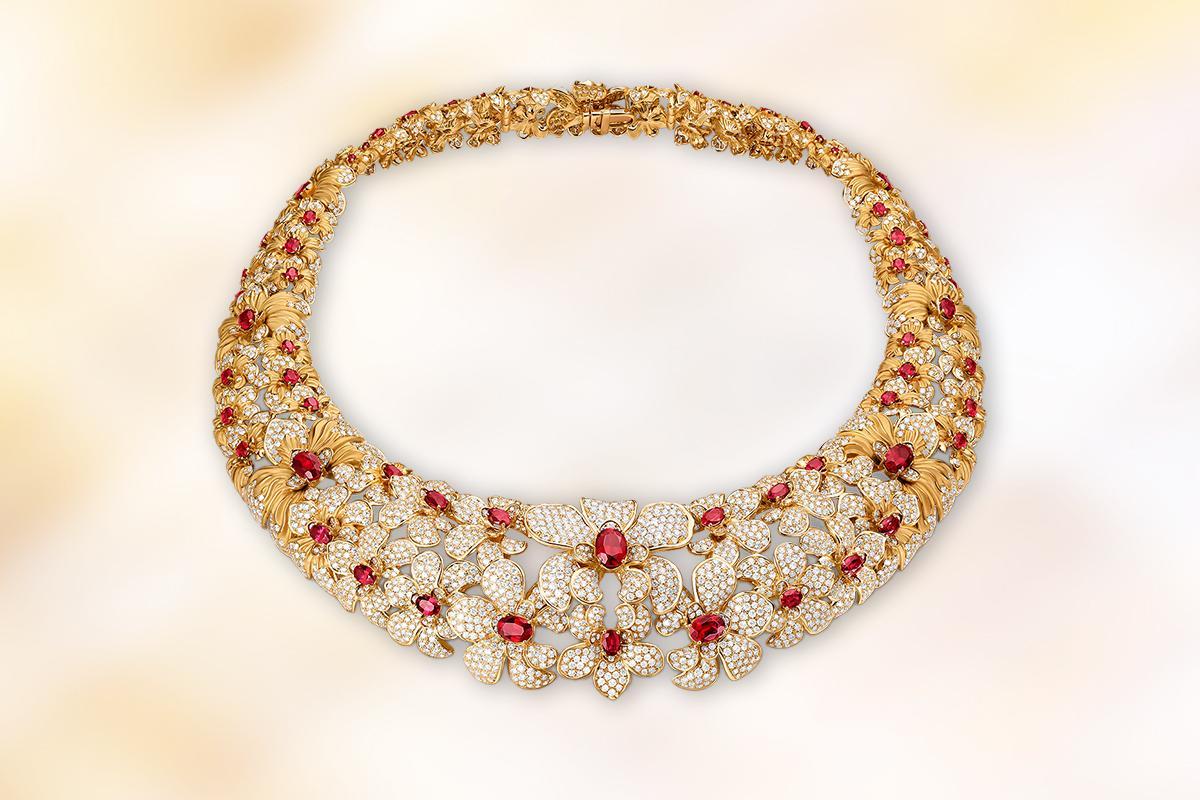 Collar Orquídeas de Carrera&Carrera