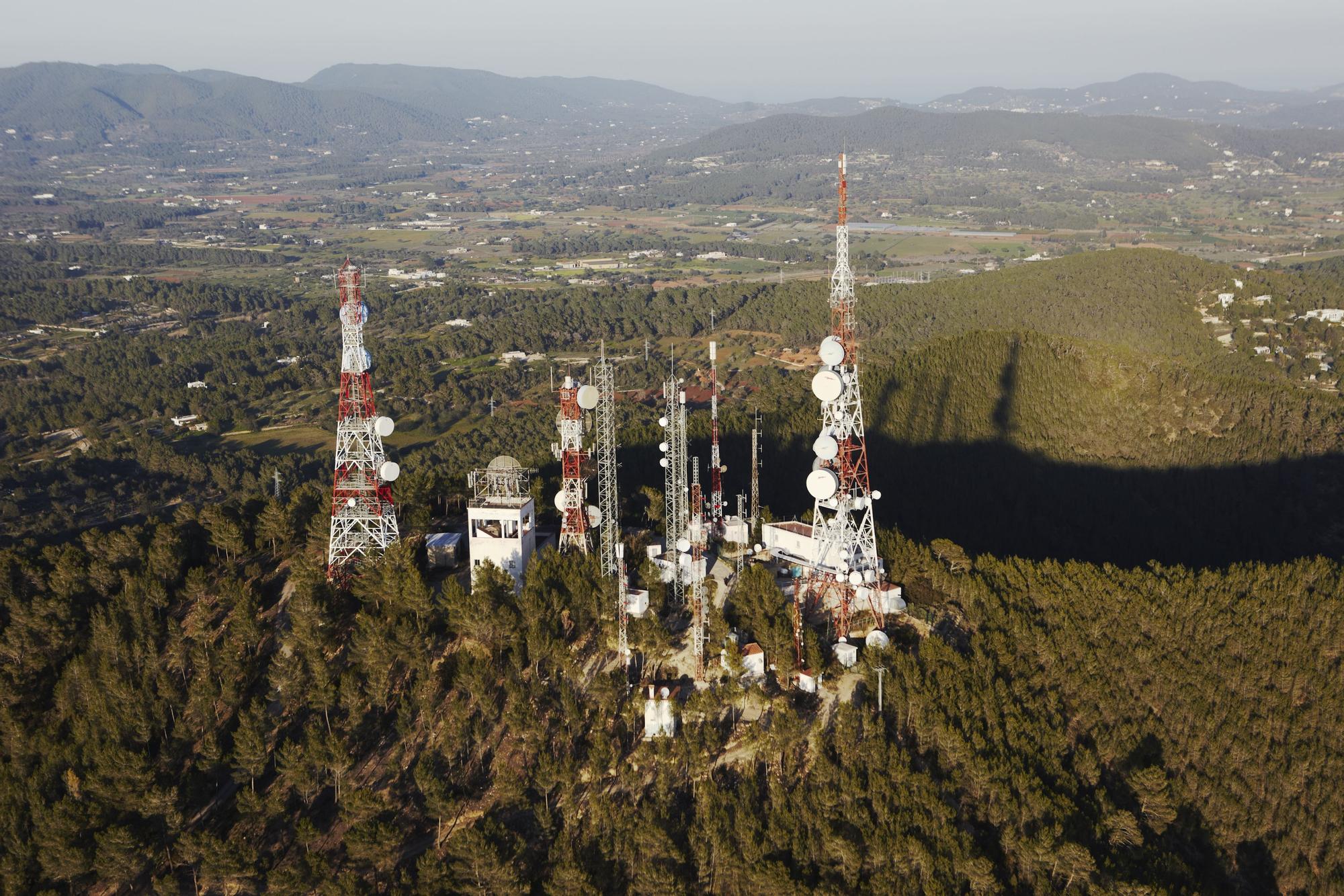 Antenas de televisión y radio de Sant Llorenç.