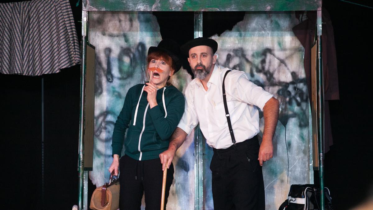 Isabel Risco y Fran Rei protagonizan el espectáculo teatral.