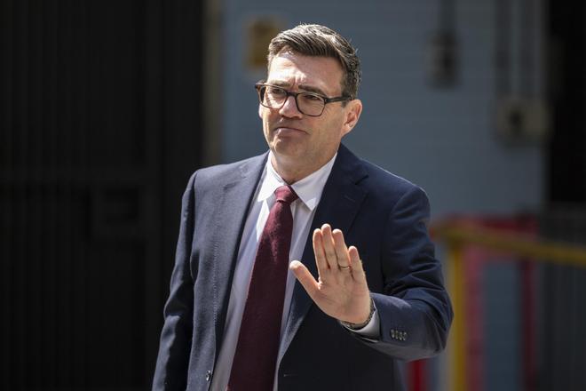 El Partido Laborista anuncia a Andy Burnham como su líder e inminente primer ministro de Reino Unido
