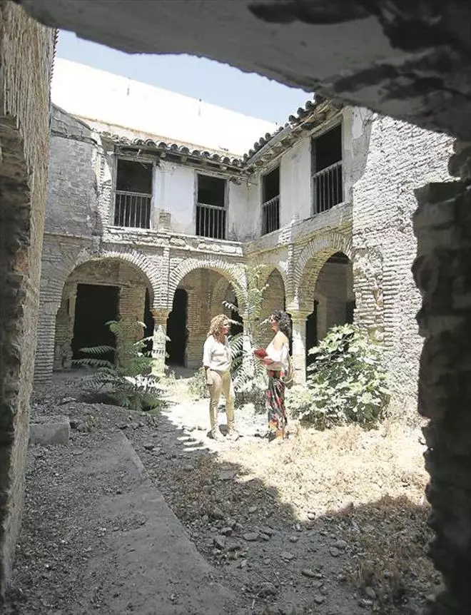 El futuro hotel de la calleja de las Flores integrará hallazgos de los siglos XV y XVI