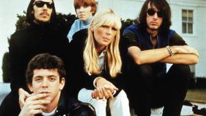 De izda. a dcha. empezando por atrás, los miembros de The Velvet Underground John Cale, ‘Moe’ Tucker, Nico y Sterling Morrison. Delante, Lou Reed.