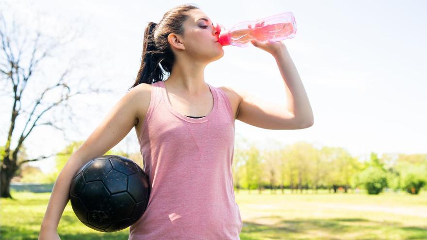 Esta es la bebida más hidratante y no, no es el agua