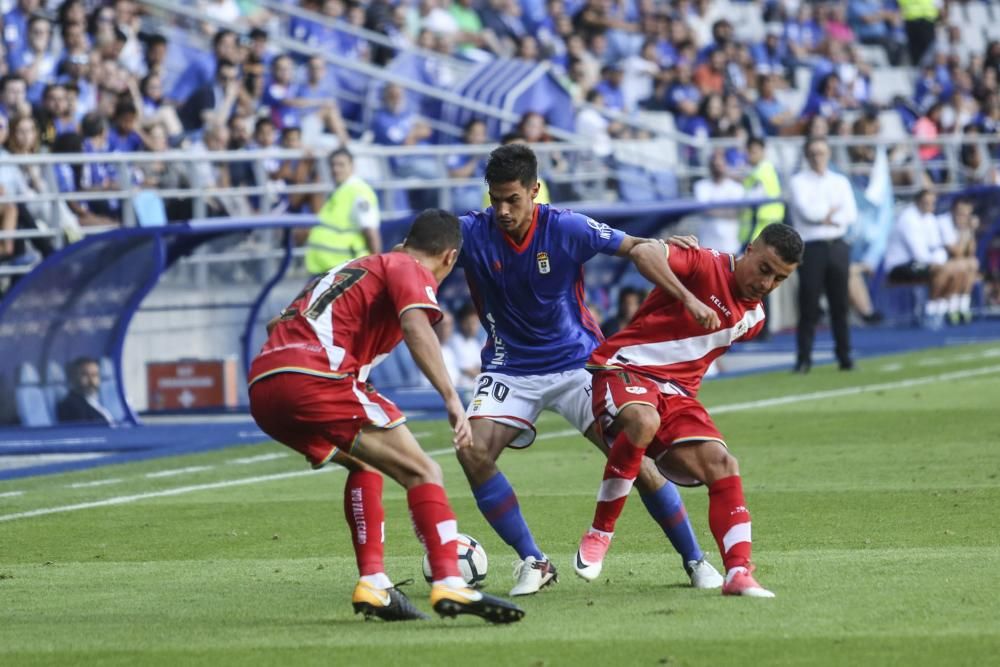 El partido entre el Real Oviedo y el Rayo Vallecano, en imágenes