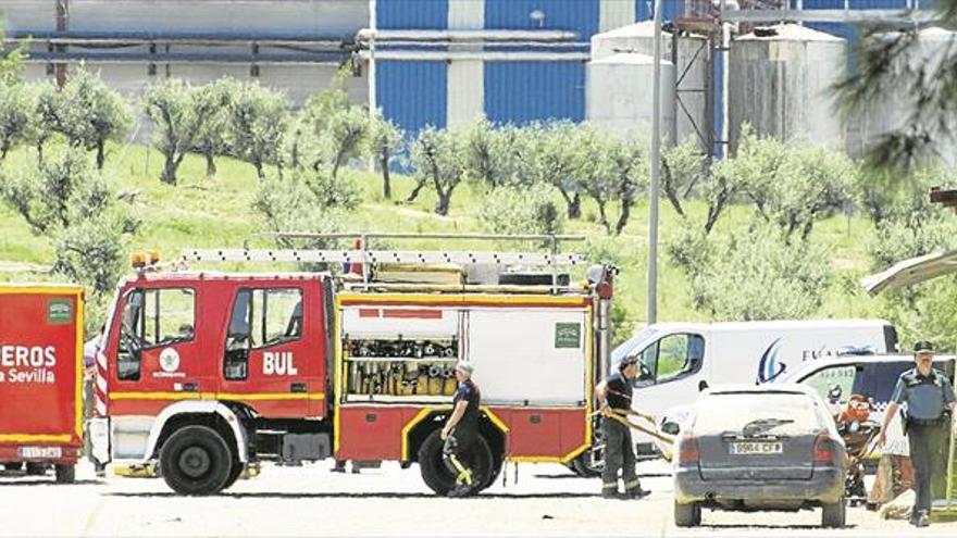 Dos trabajadores de una fábrica de piensos mueren intoxicados