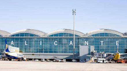 Archivo - Aeropuerto de Alicante-Elche Miguel Hernández