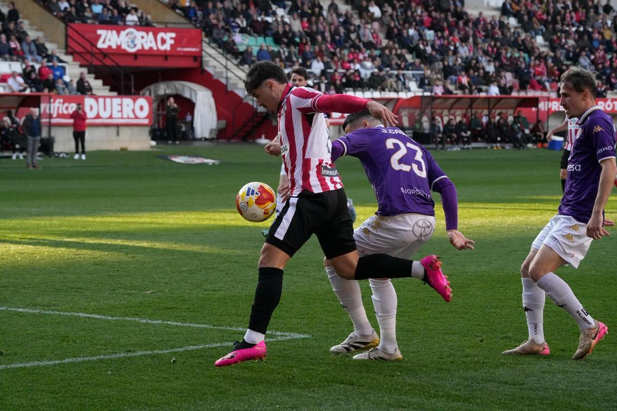 Las imágenes del partido entre el Zamora CF y el CD Guadalajara Las imágenes del partido entre el Zamora CF y el CD Guadalajara