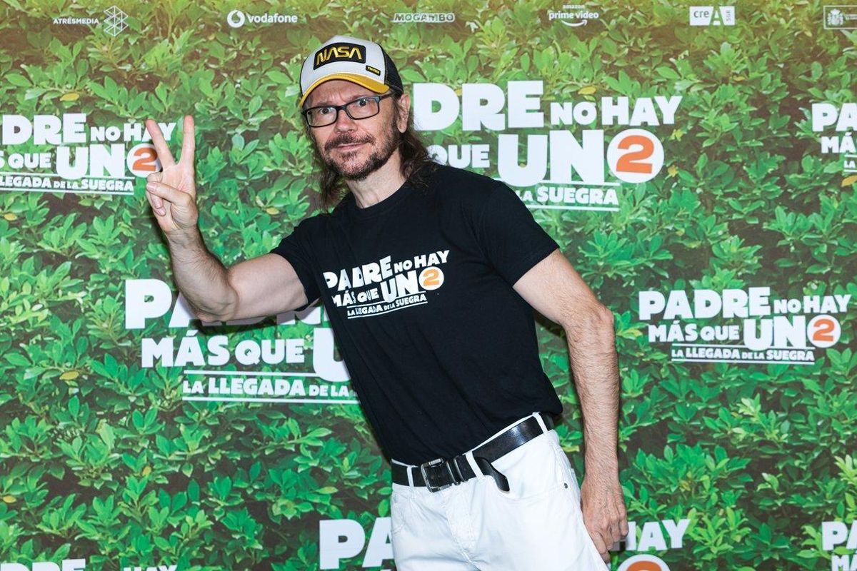 MADRID, SPAIN - JULY 28: Santiago Segura attends ’Padre no hay mas que uno 2’ (Father There Is Only One part 2) film photocall at Gran Teatro Bankia PrÃ­ncipe PÃ­o on July 28, 2020 in Madrid, Spain. (Photo by David Benito/Getty Images)