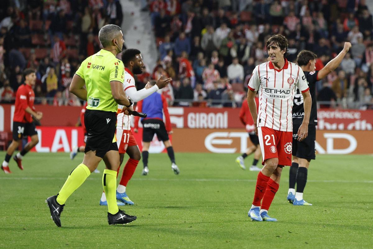 Bryan Gil va veure la cinquena groga contra el Mallorca.