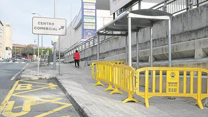 El Ayuntamiento de Plasencia estudiar reubicar algunas paradas del bus urbano