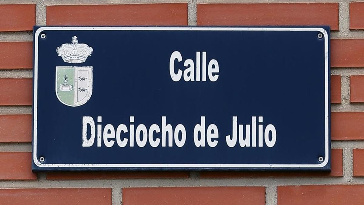 rjulve34675284 fuensalida  toledo  calle dieciocho de julio situada en el p160714171919