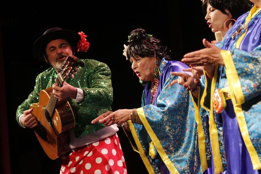 El Gran Teatro acoge la fiesta del Carnaval de los Mayores