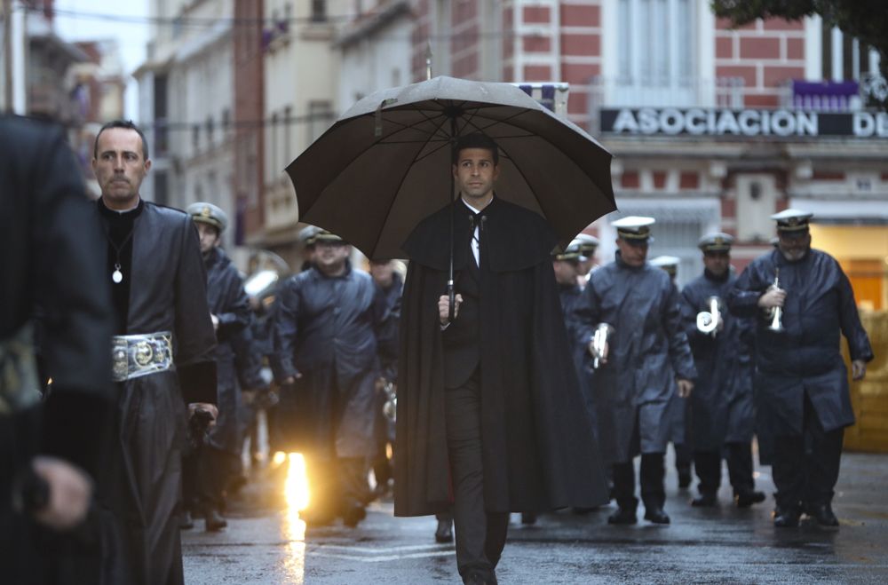 Una Procesión del Encuentro marcada por la lluvia en Sagunt