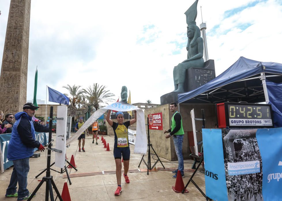 Carrera solidaria en Terra Mítica