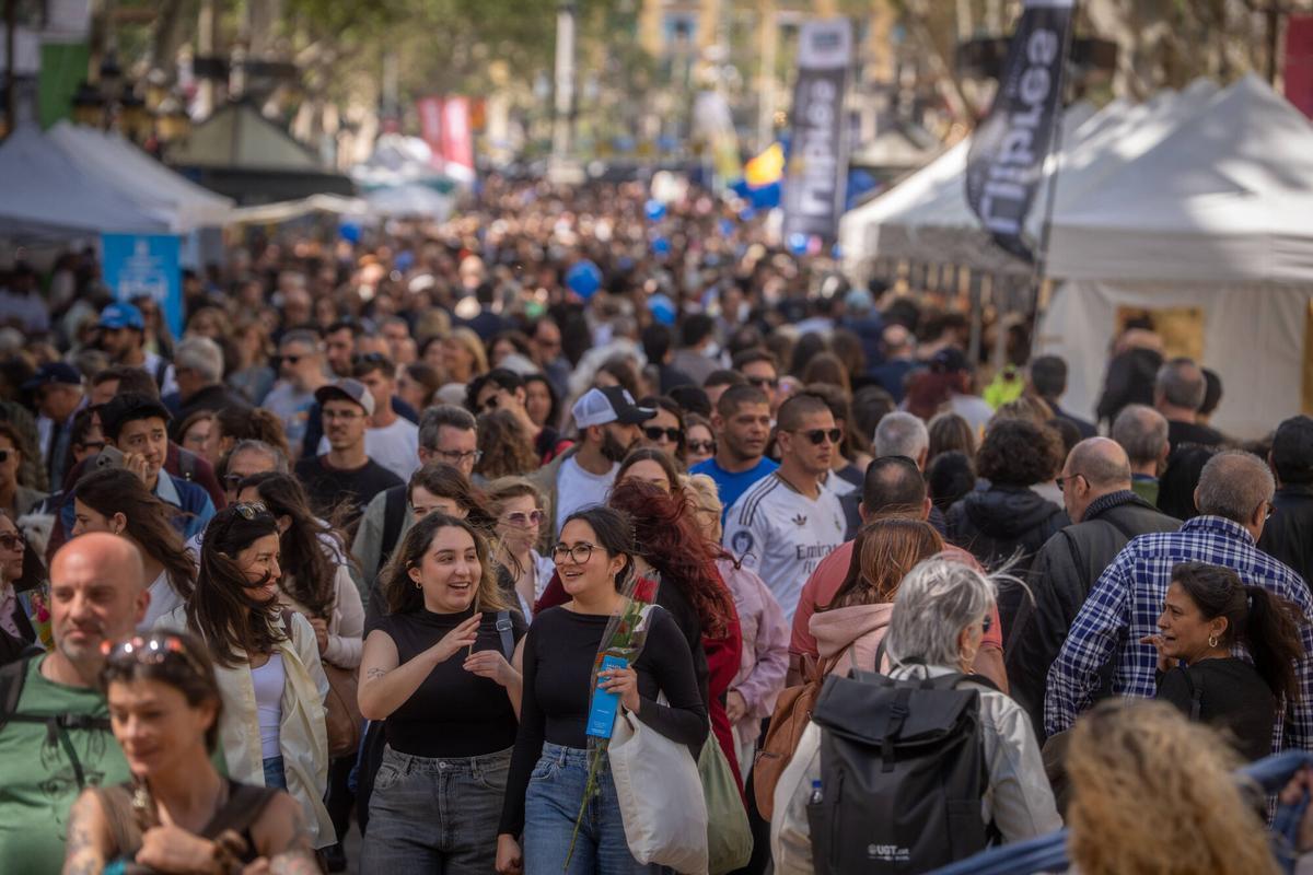 Un Sant Jordi de rècord, en imatges