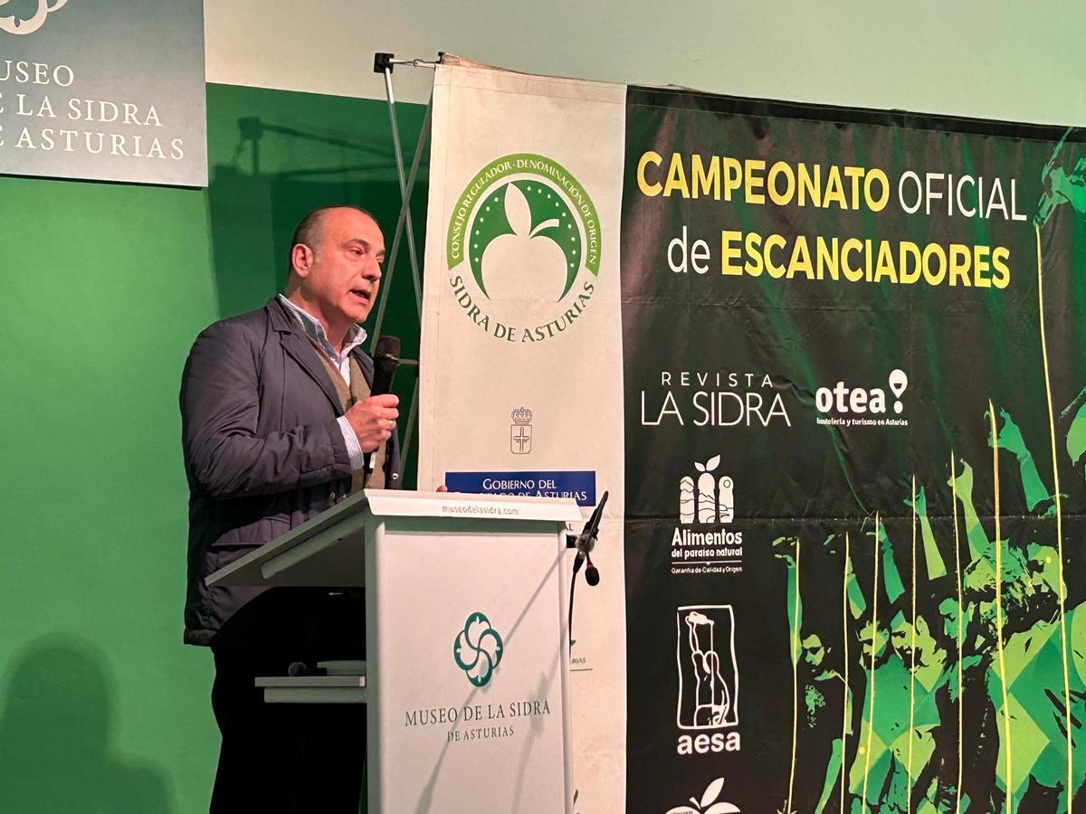 EN IMÁGENES: La 32.ª edición del Campeonato de Escanciadores de Asturias vuelve a coronar a Salvador Ondó