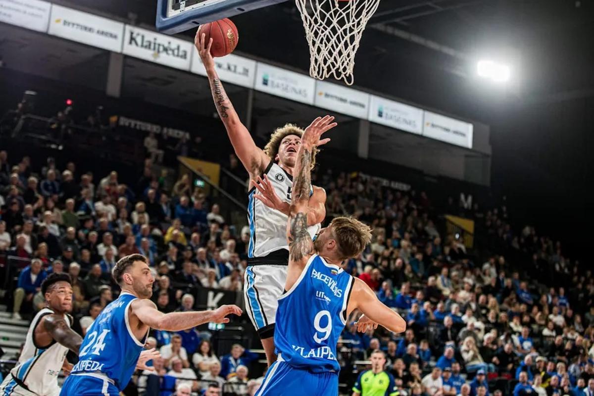 Reduir l'impacte de Zacharie Perrin aproparà els manresans al triomf