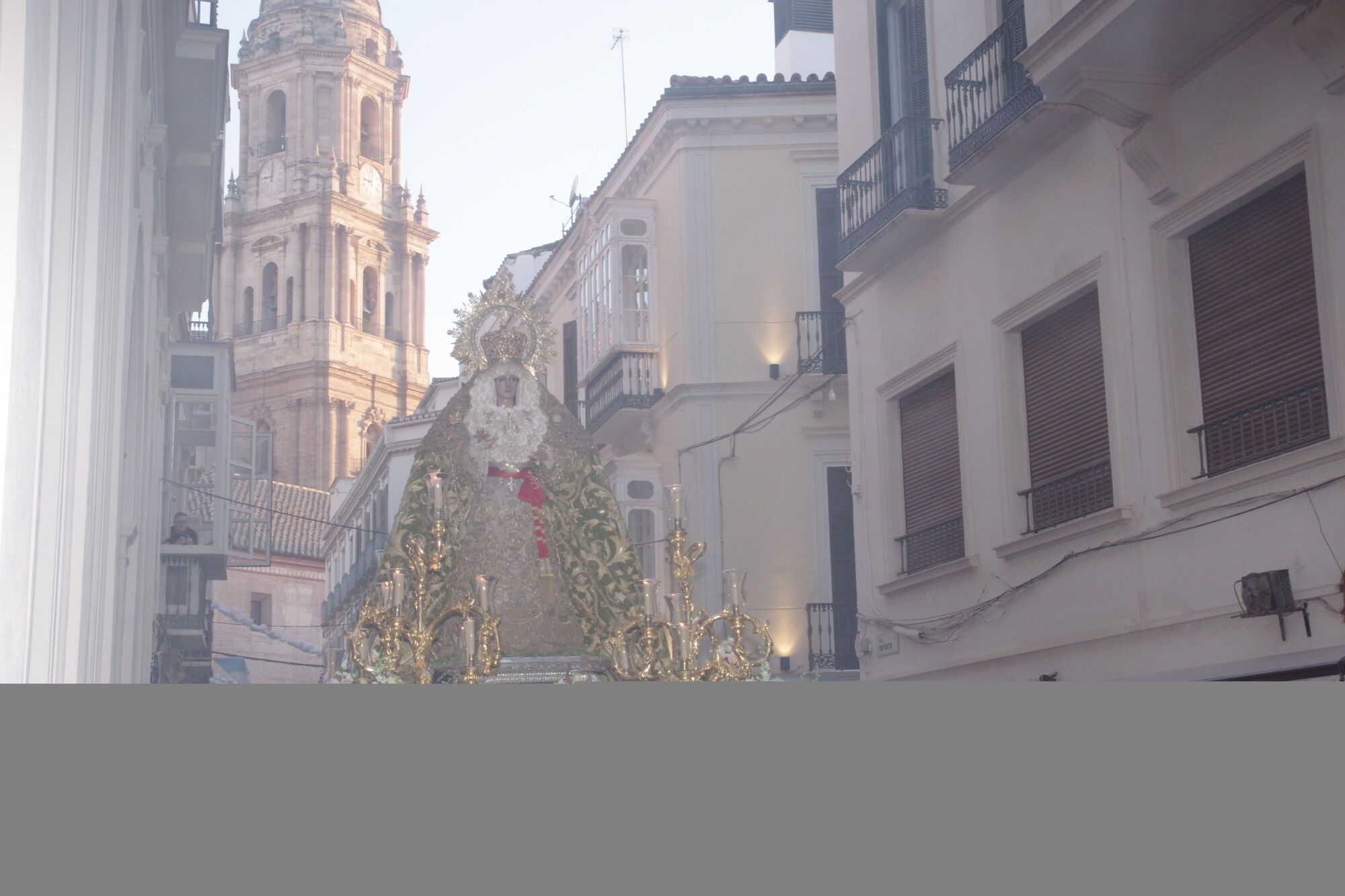 Procesión triunfal de regreso de la Virgen de la Esperanza a su basílica tras su peregrinación a Roma