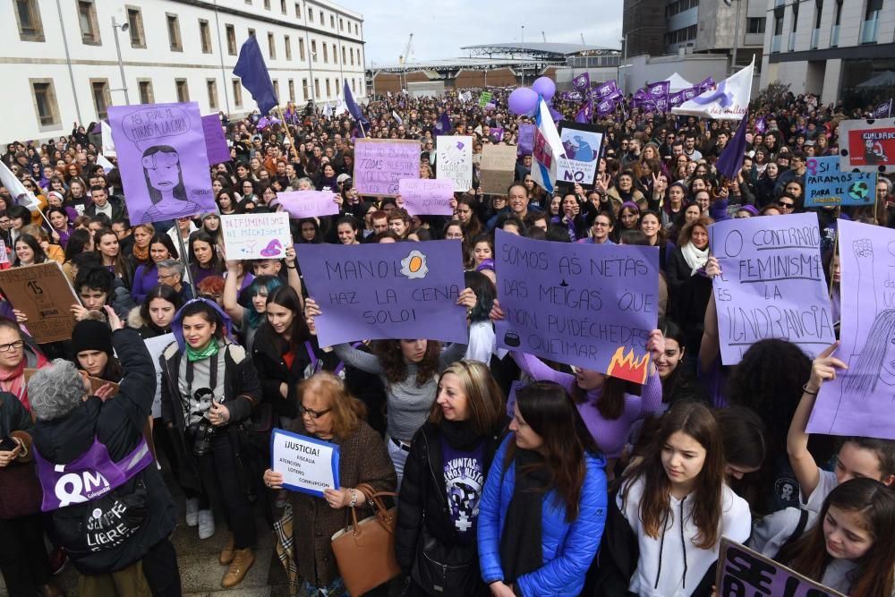 13.000 personas en el 8-M de A Coruña