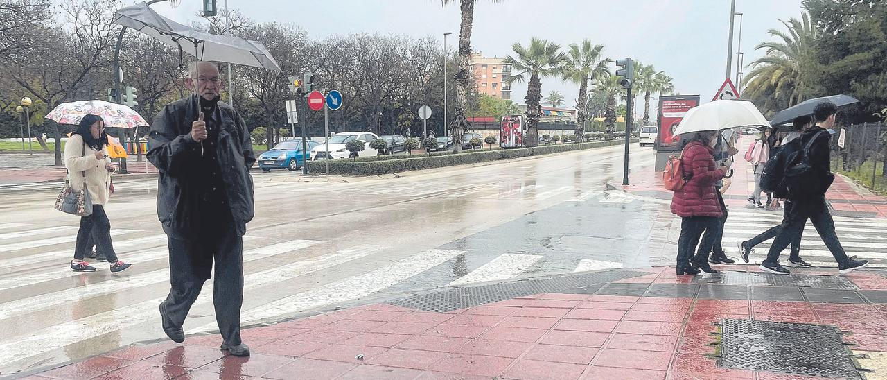 La lluvia se ha convertido  en un fenómeno habitual  en las últimas semanas.  ISRAEL SÁNCHEZ