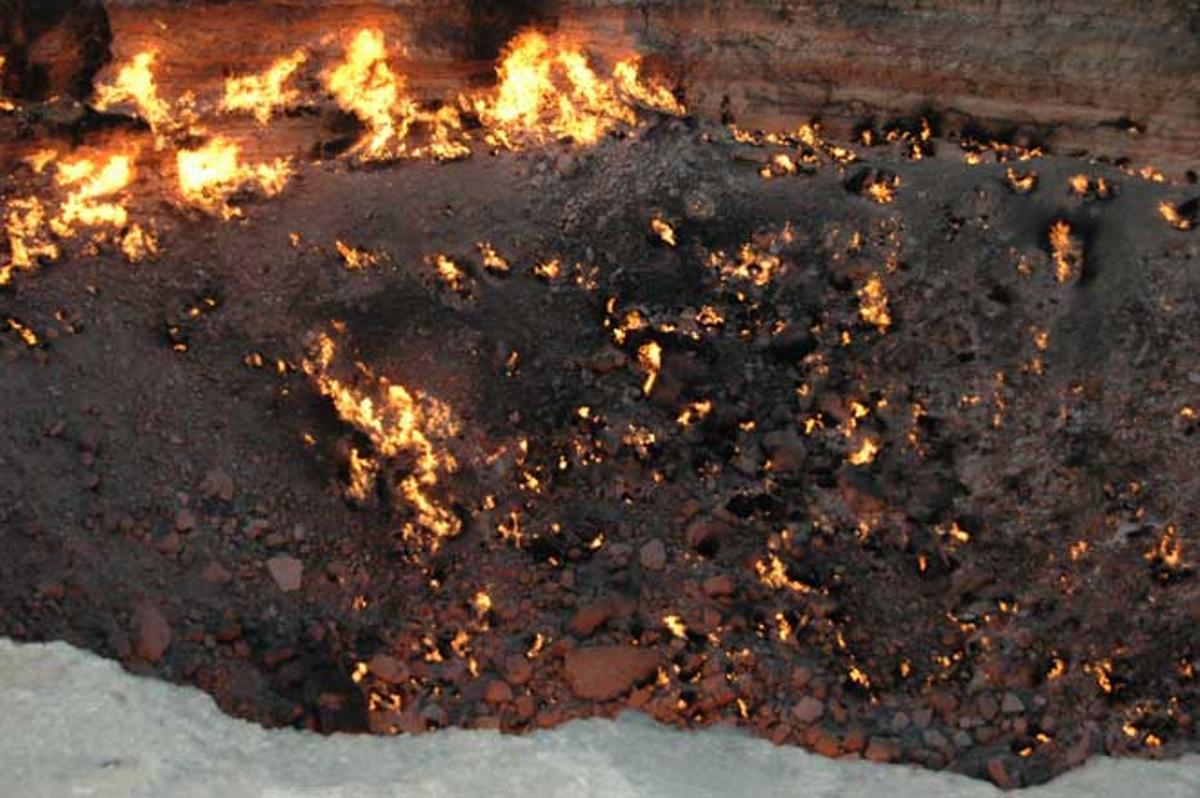 crater darvaza
