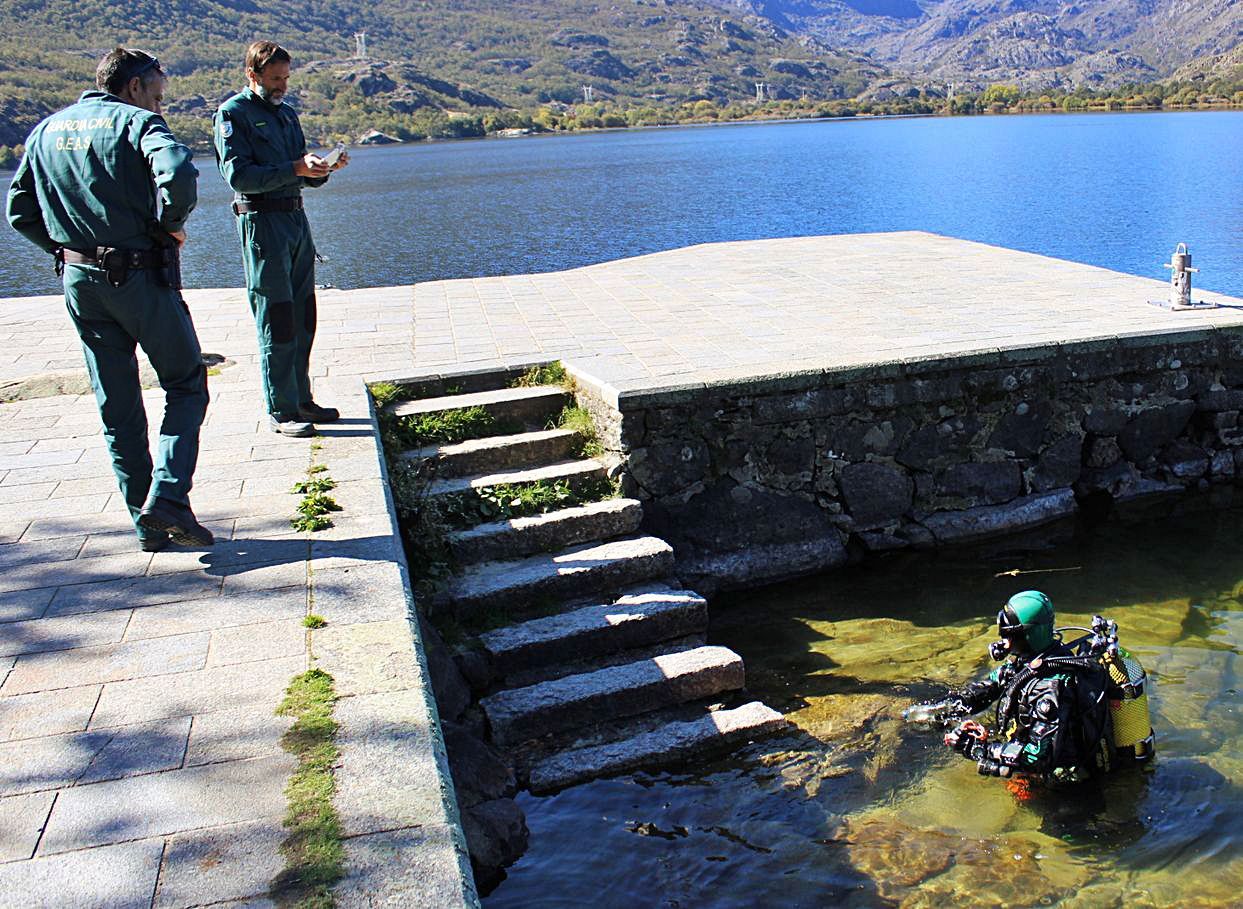 El GEAS retoma las prácticas en el Lago de Sanabria 