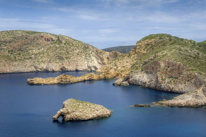 Bahía de la isla de Cabrera