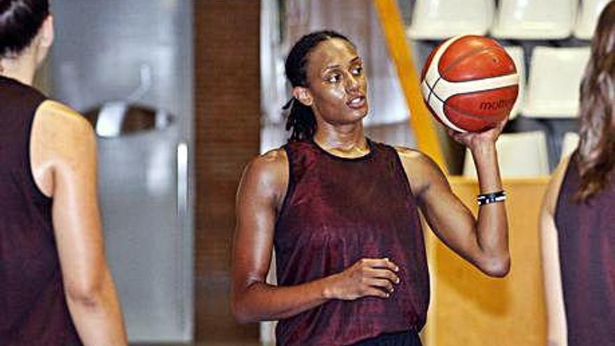 La FIBA dóna la raó a l&#039;Spar Girona i li atorga el transfer de Brittney Sykes