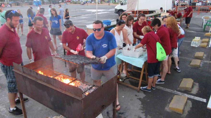 Las fallas de Burjassot celebran su fiesta de verano