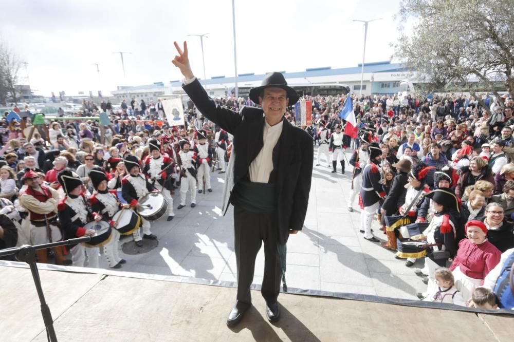 Las tropas napoleónicas campan a sus anchas por el Casco Vello sin saber que el domingo serán expulsados de la ciudad.